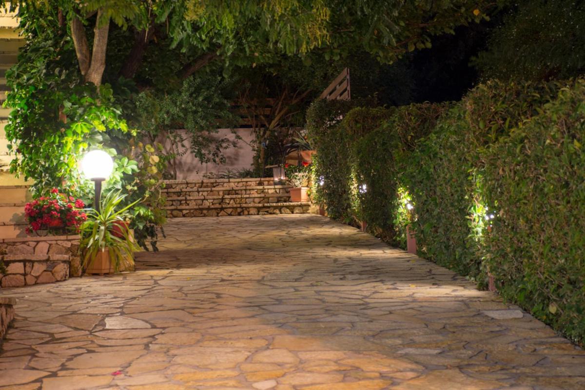 Christianna Studios Никиана Экстерьер фото